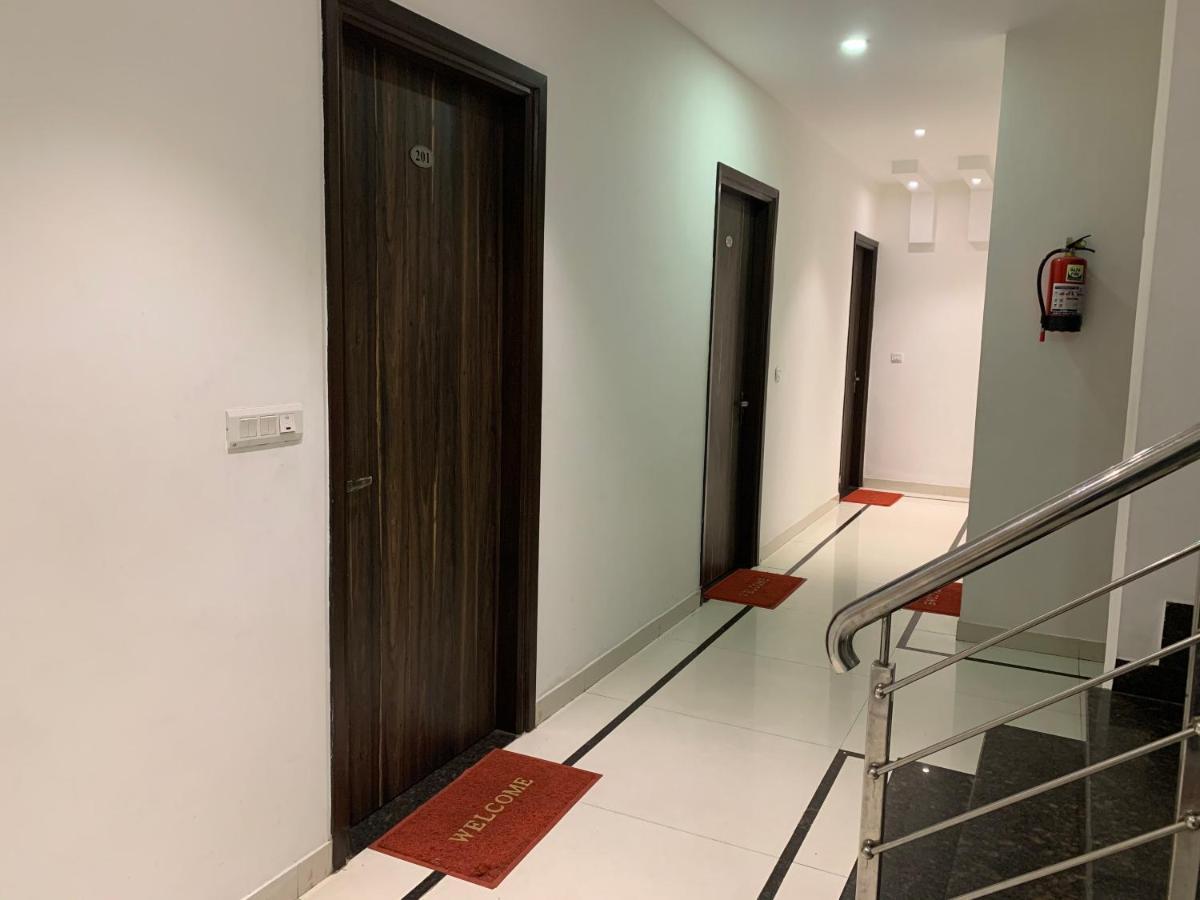 Hotel Sb Residency Αμριτσάρ Εξωτερικό φωτογραφία