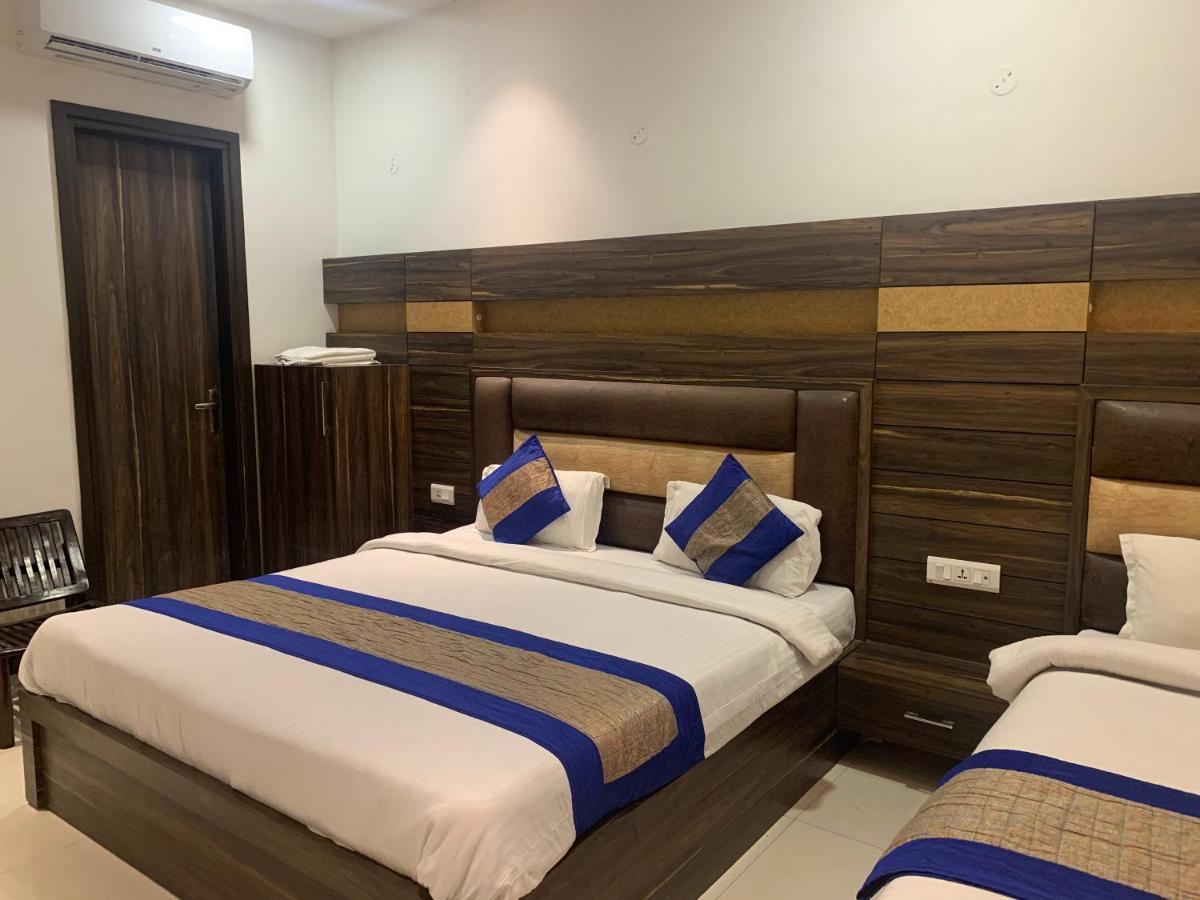 Hotel Sb Residency Αμριτσάρ Εξωτερικό φωτογραφία