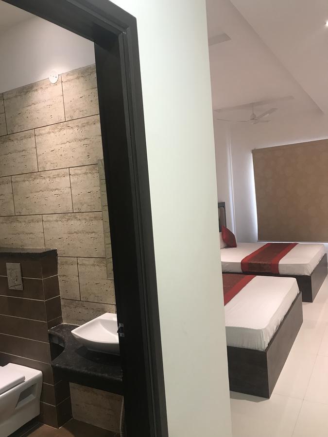 Hotel Sb Residency Αμριτσάρ Εξωτερικό φωτογραφία